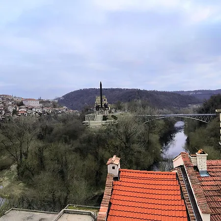 Pensión St Sava Legendary House